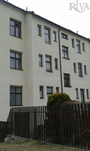 Pronájem bytu po rekonstrukci  2+1 v cihlovém domě na Doubravce