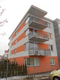 Pronájem bytu 1+kk s balkonem  a parkovacím stáním v Plzni na Sylvánu